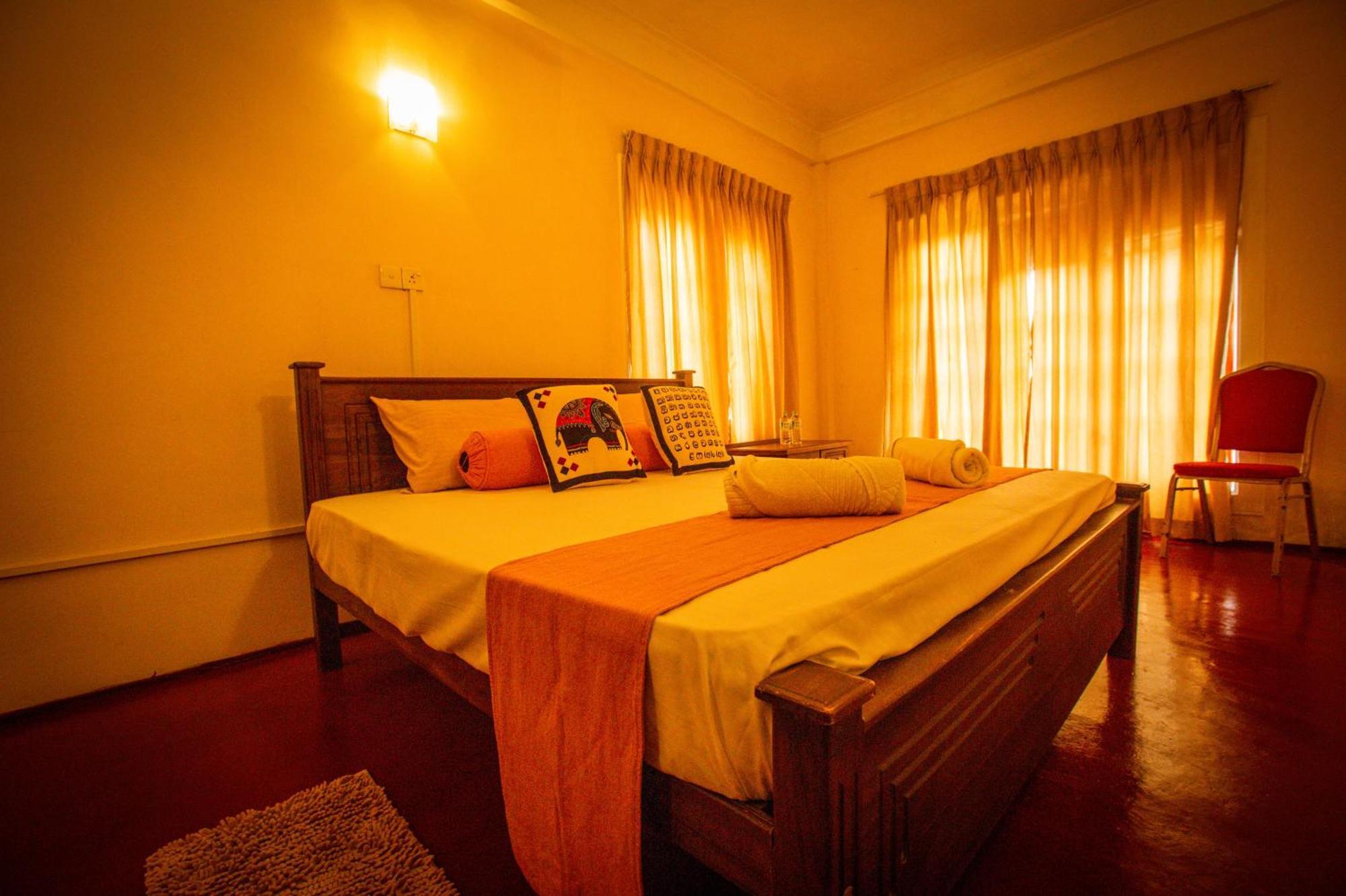 Sunbloom Inn Kandy Extérieur photo