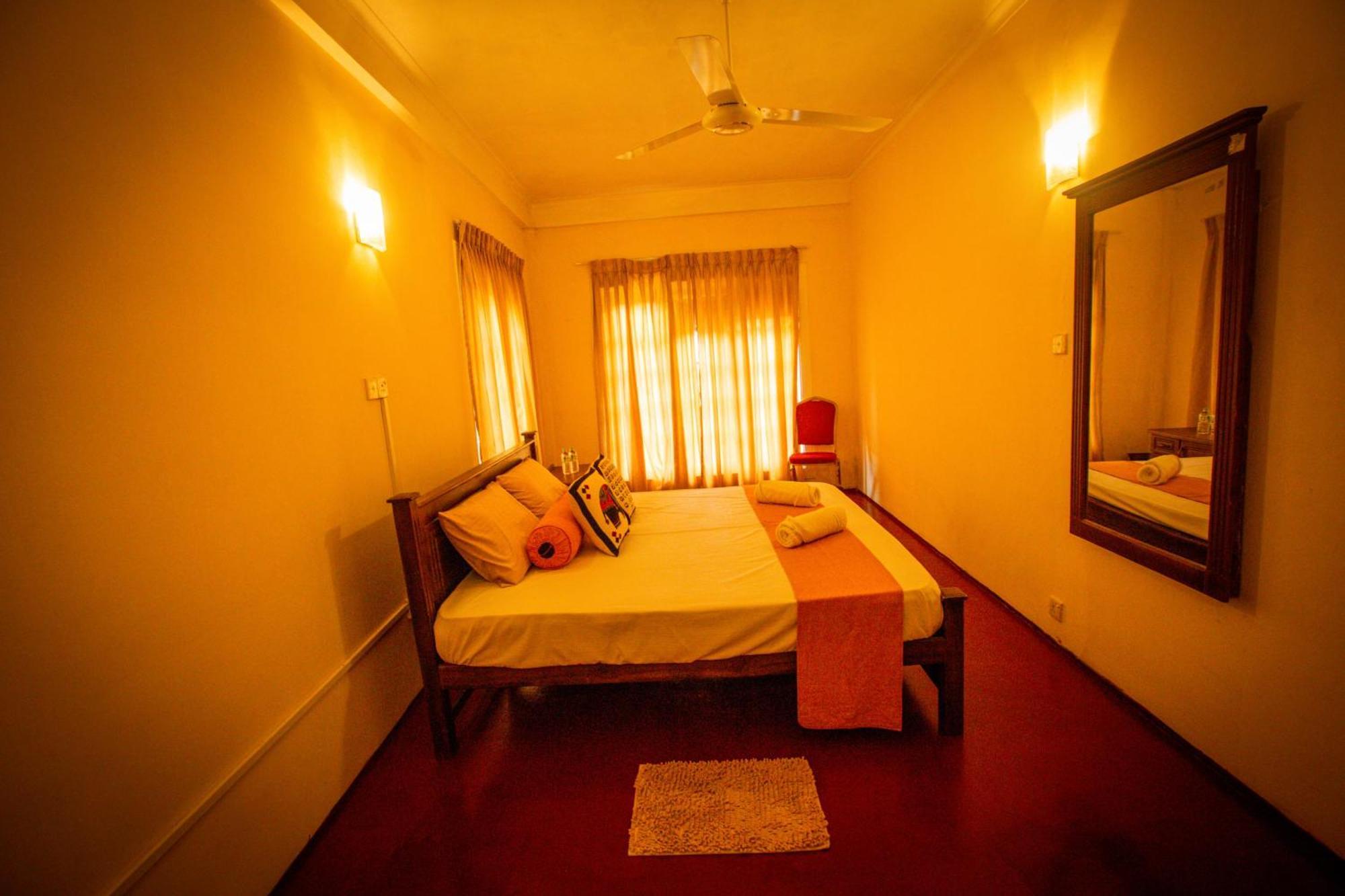 Sunbloom Inn Kandy Extérieur photo