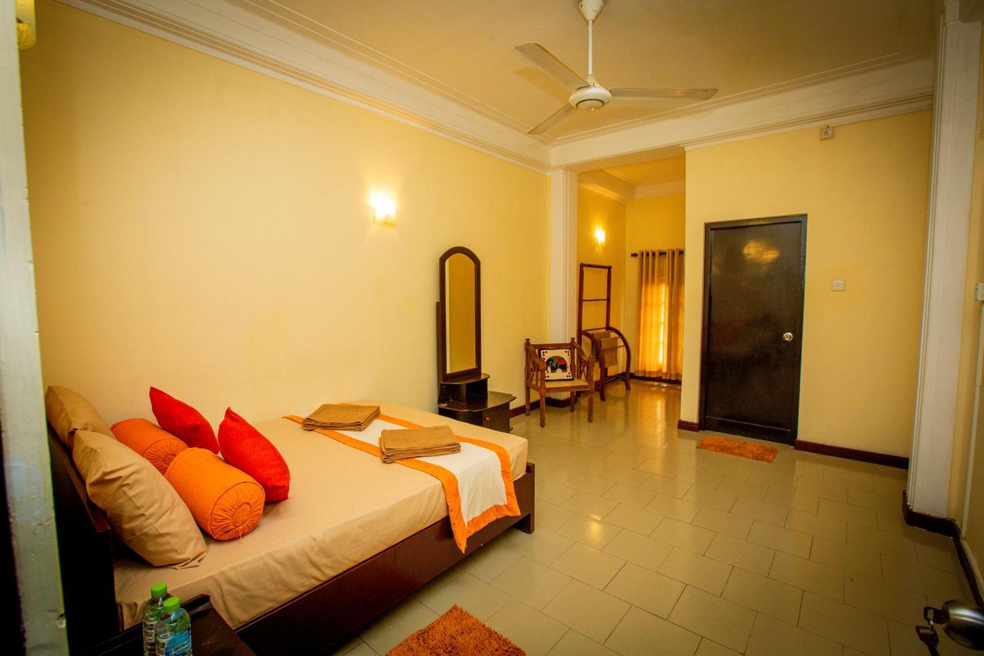 Sunbloom Inn Kandy Extérieur photo