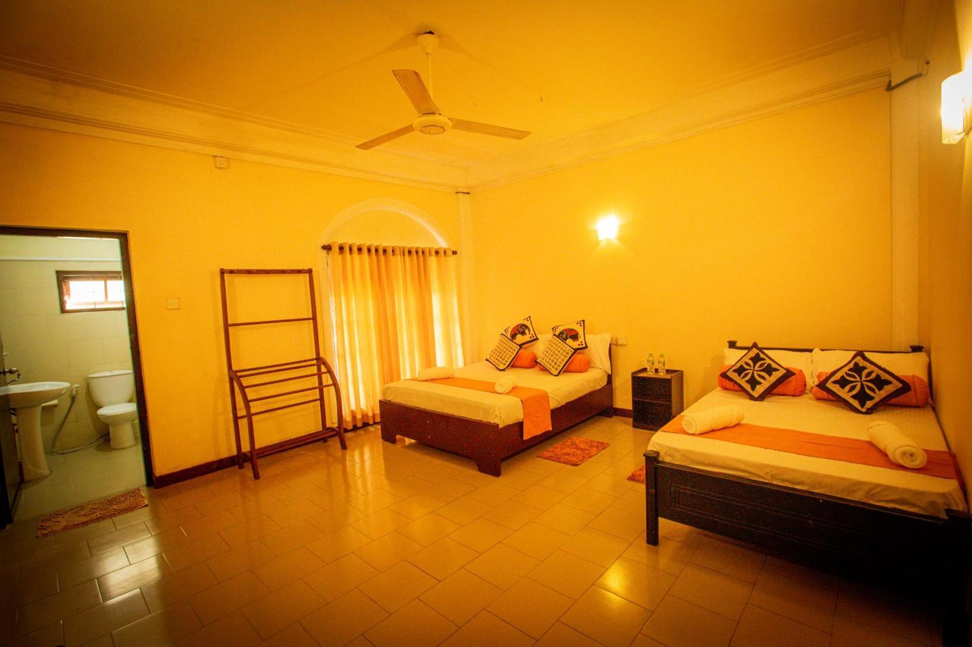 Sunbloom Inn Kandy Extérieur photo