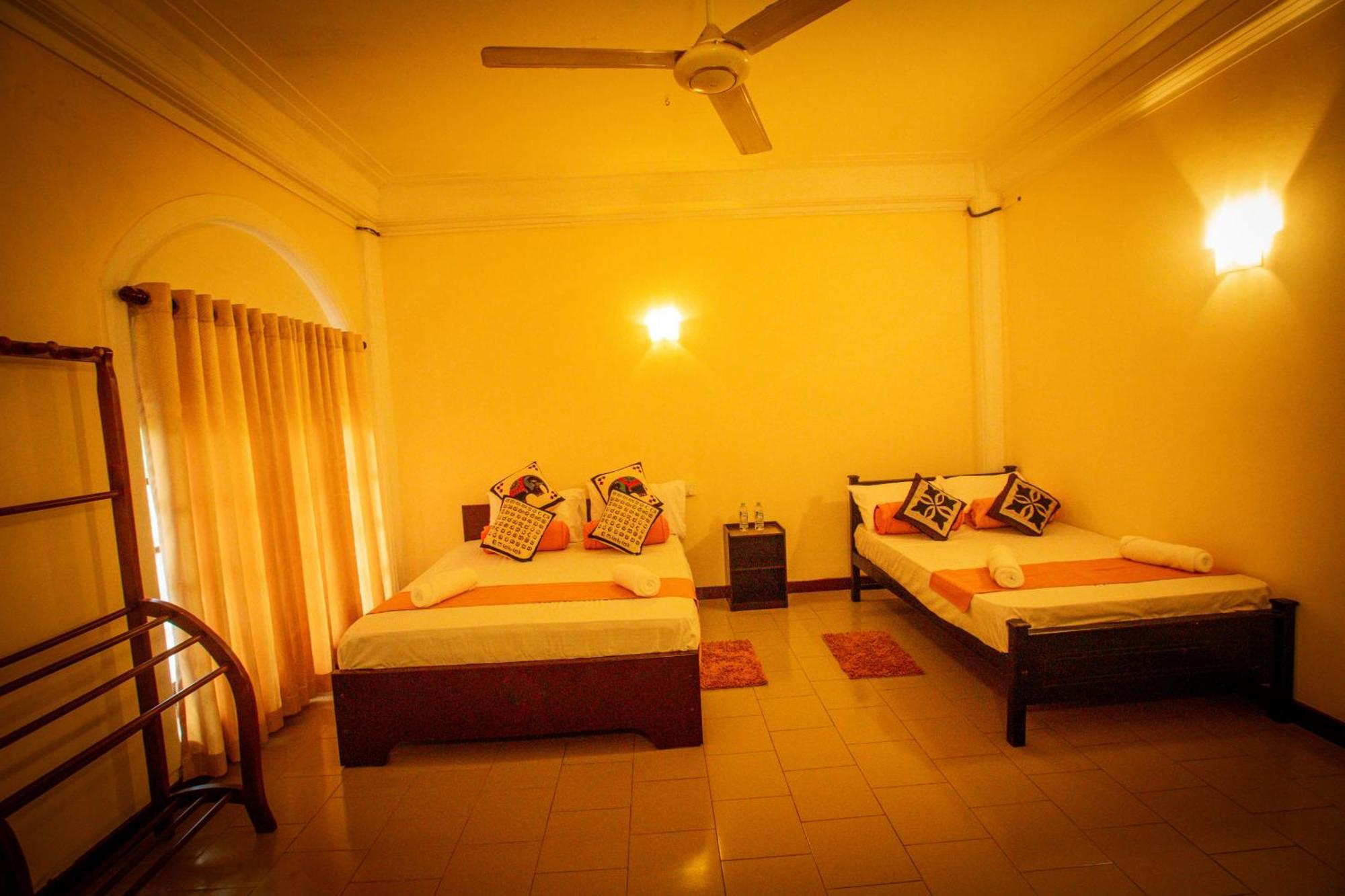 Sunbloom Inn Kandy Extérieur photo